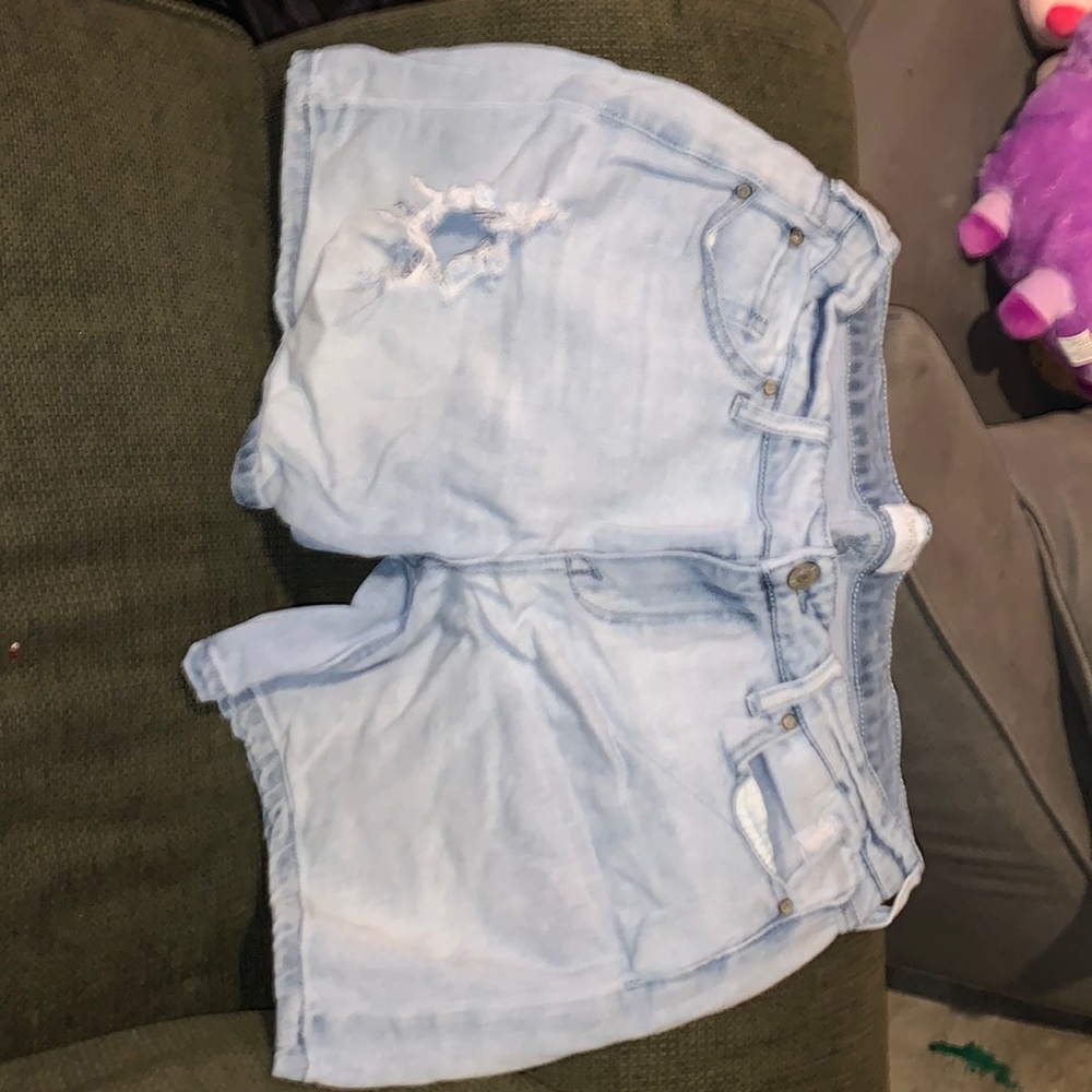 womens ripped jean shorts